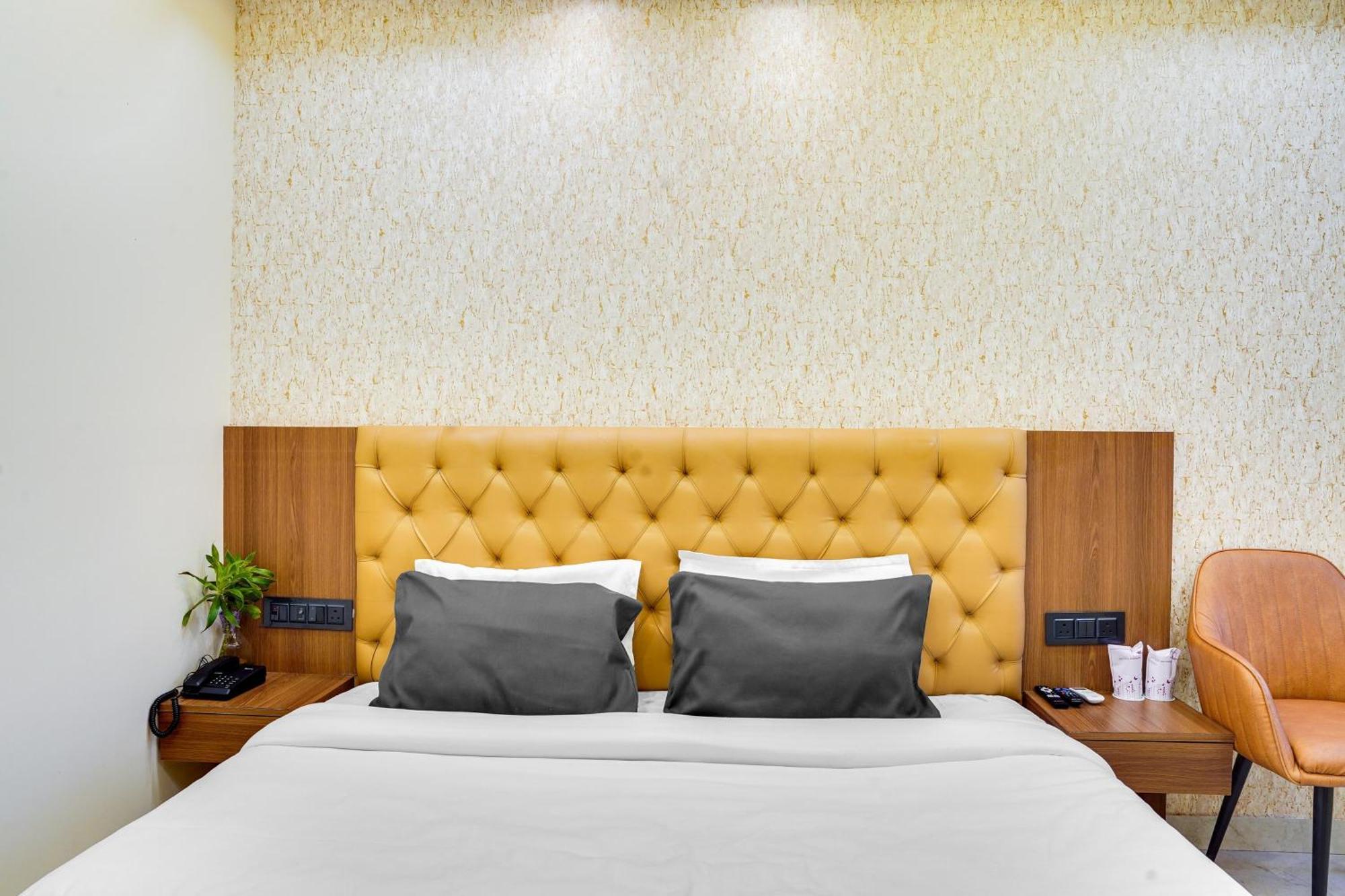 Hotel O Anjaney Palace Bhopal Buitenkant foto